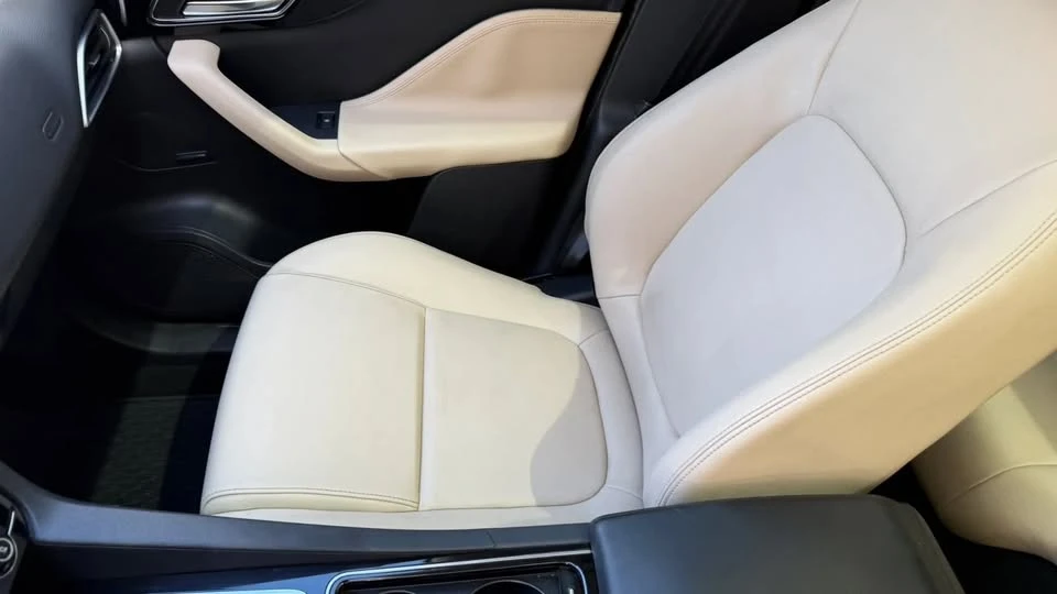 2018 Jaguar F-Pace - Image 13 of 18