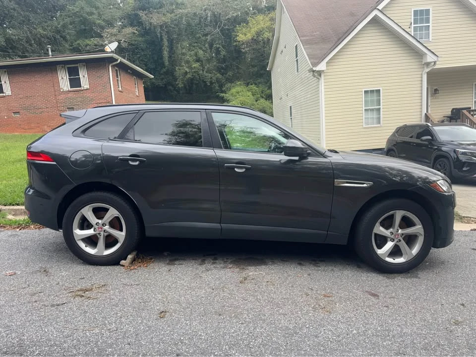 2018 Jaguar F-Pace - Image 2 of 5