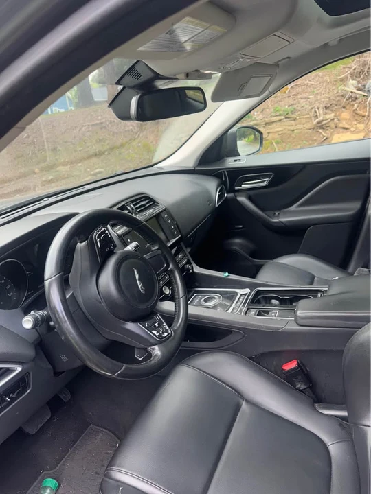 2018 Jaguar F-Pace - Image 4 of 5