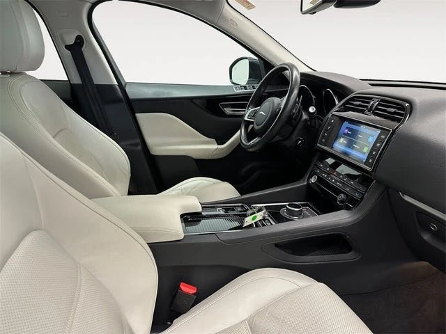 2018 Jaguar F-Pace - Image 15 of 20