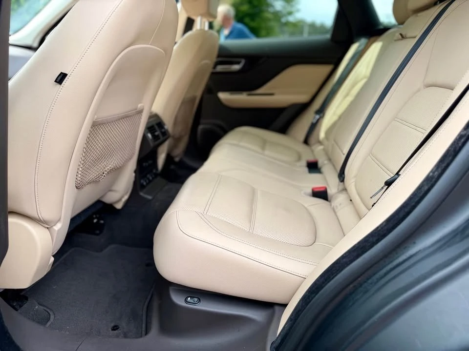 2018 Jaguar F-Pace - Image 16 of 19