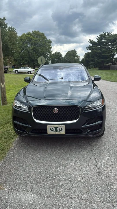 2018 Jaguar F-Pace - Image 2 of 8
