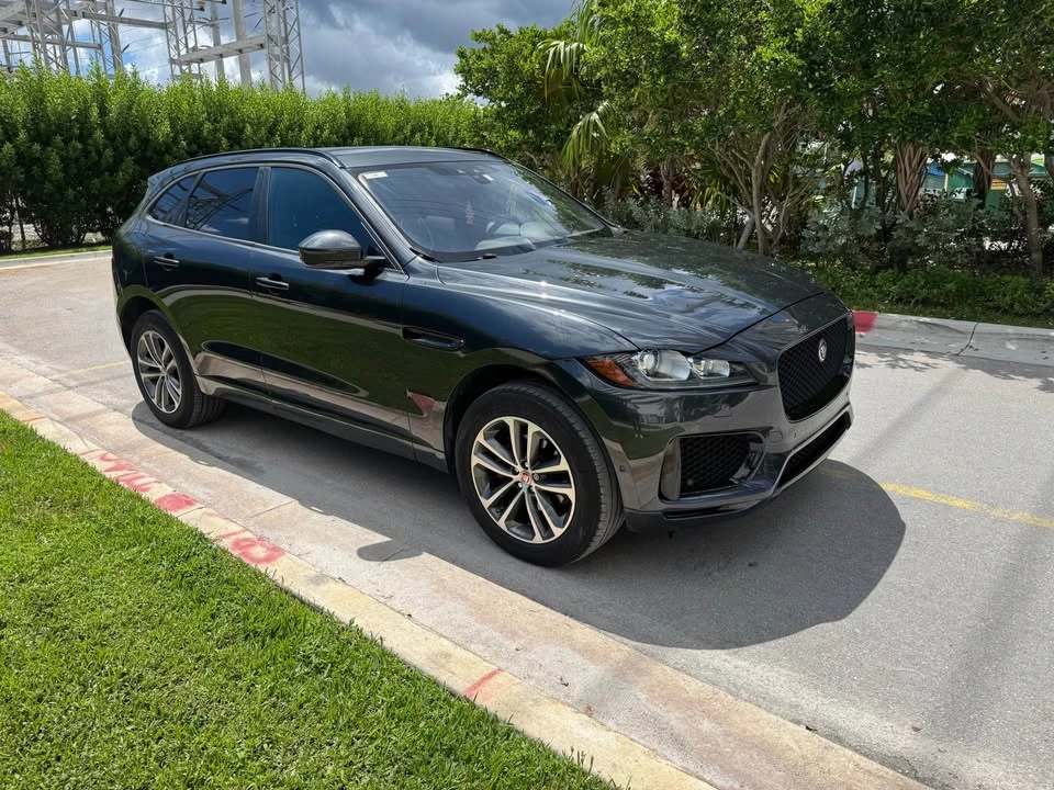 2018 Jaguar F-Pace - Image 2 of 8
