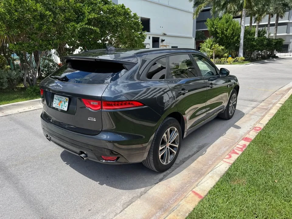 2018 Jaguar F-Pace - Image 3 of 8