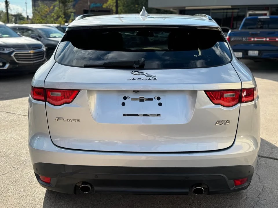 2018 Jaguar F-Pace - Image 5 of 15