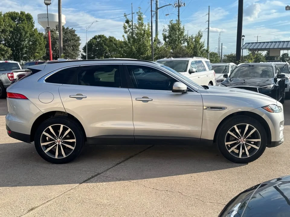 2018 Jaguar F-Pace - Image 8 of 15
