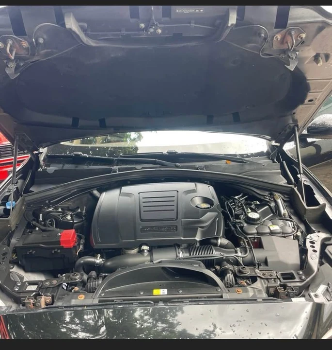2018 Jaguar F-Pace - Image 10 of 15