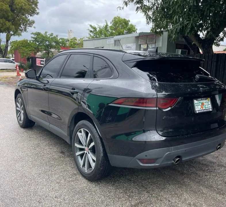 2018 Jaguar F-Pace - Image 6 of 15
