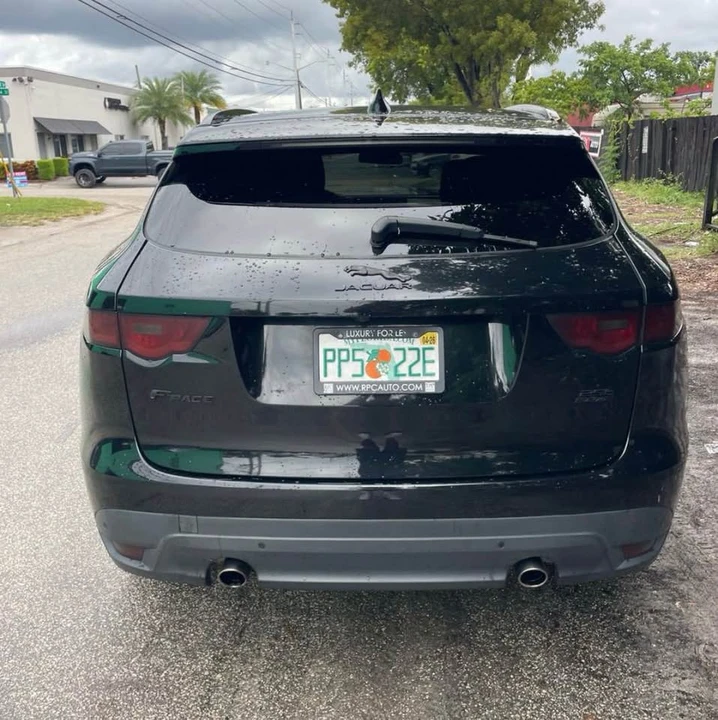 2018 Jaguar F-Pace - Image 8 of 15