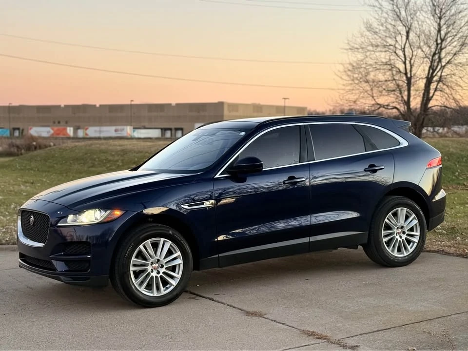 2018 Jaguar F-Pace - Image 2 of 20