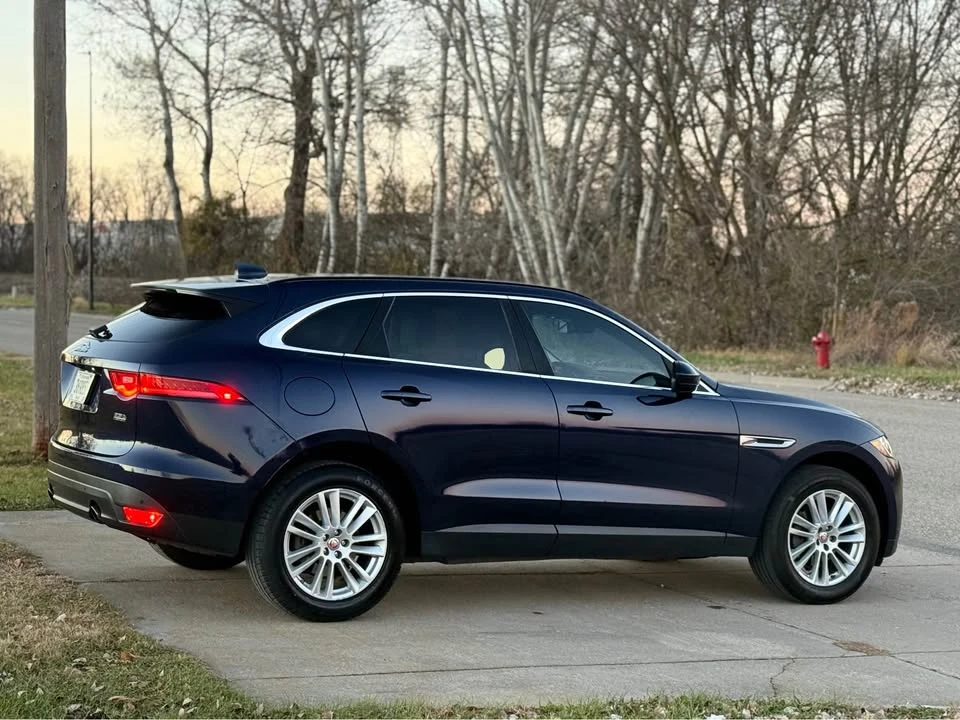 2018 Jaguar F-Pace - Image 5 of 20