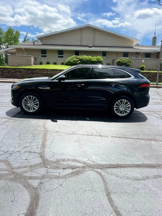 2018 Jaguar F-Pace - Image 3 of 17