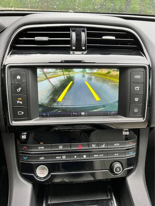 2018 Jaguar F-Pace - Image 17 of 17