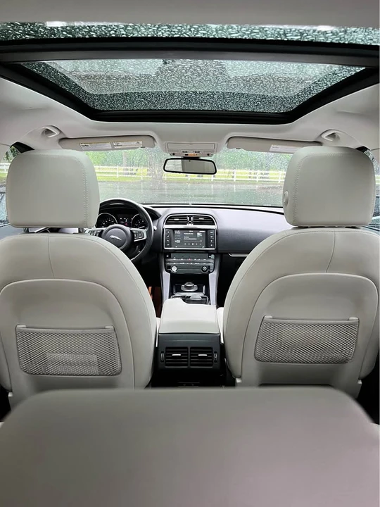 2018 Jaguar F-Pace - Image 12 of 17