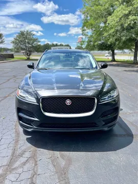 2018 Jaguar F-PACE 25t Prestige Sport Utility 4D
