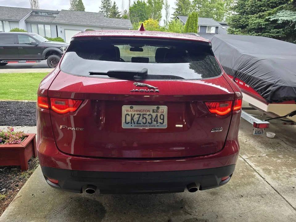 2018 Jaguar F-Pace - Image 6 of 10