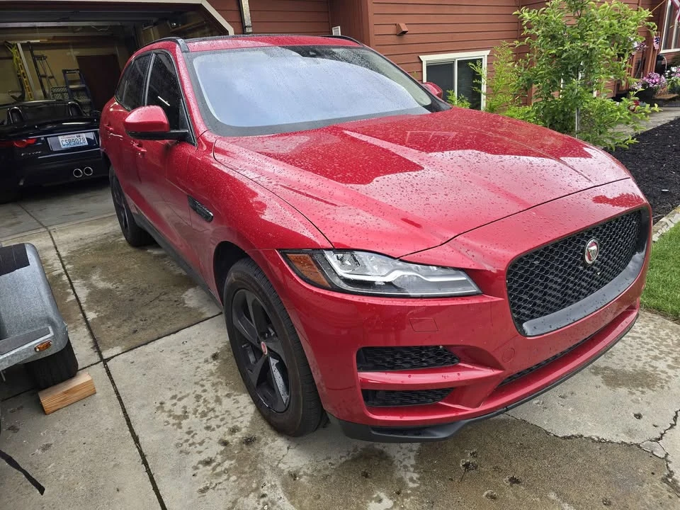 2018 Jaguar F-Pace - Image 2 of 10
