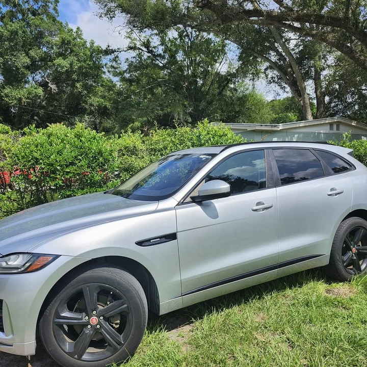 2018 Jaguar F-Pace - Image 2 of 9