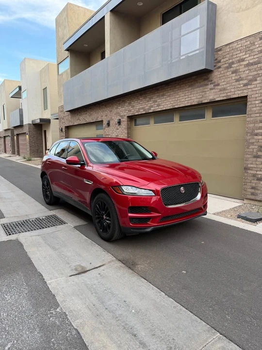 2018 Jaguar F-Pace - Image 6 of 10