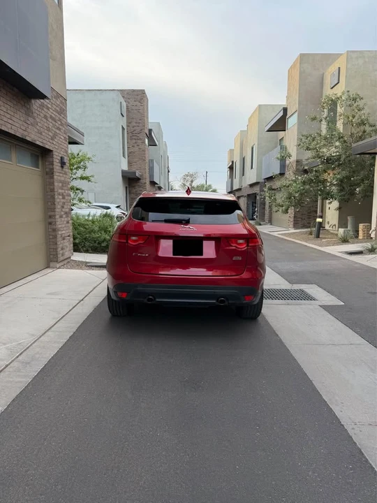 2018 Jaguar F-Pace - Image 3 of 10