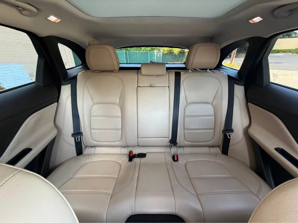 2018 Jaguar F-Pace - Image 5 of 20