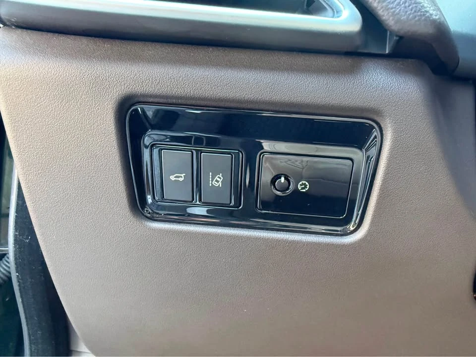 2018 Jaguar F-Pace - Image 16 of 20