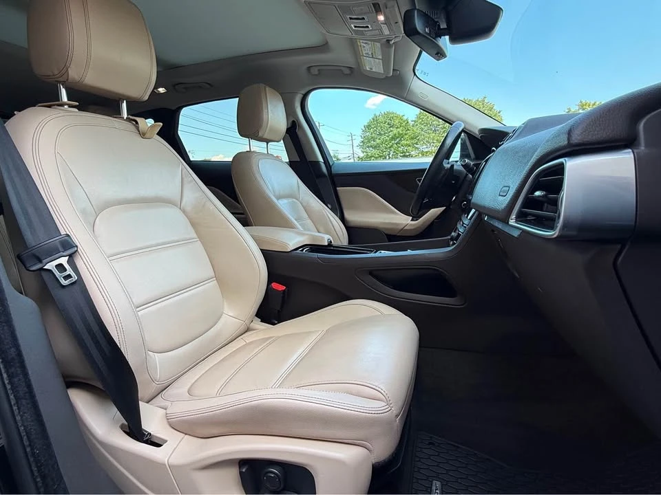 2018 Jaguar F-Pace - Image 11 of 20