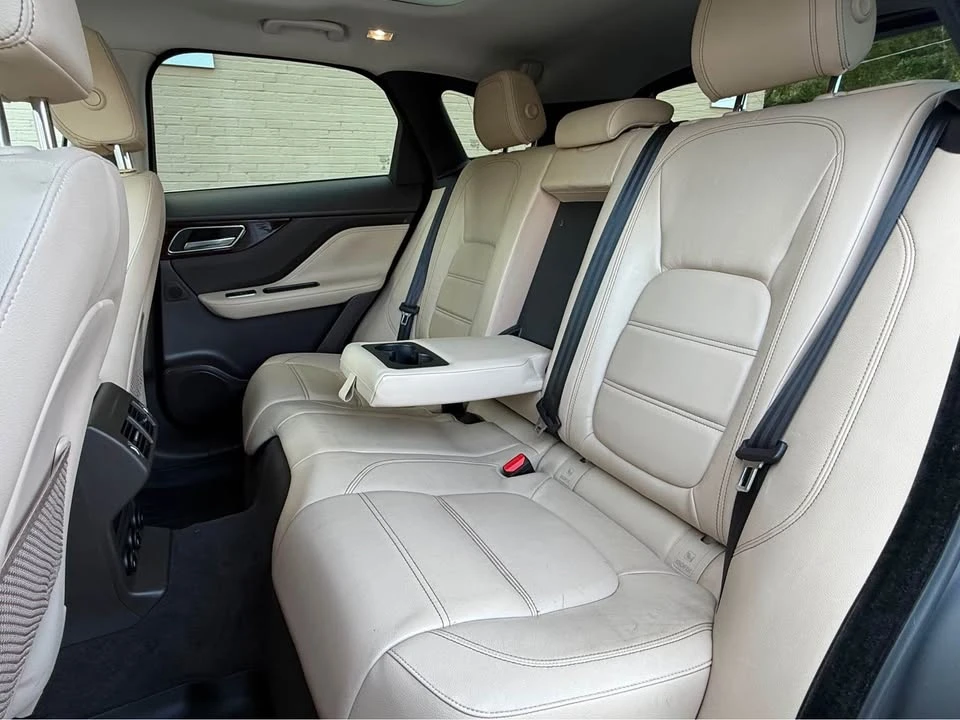 2018 Jaguar F-Pace - Image 10 of 20