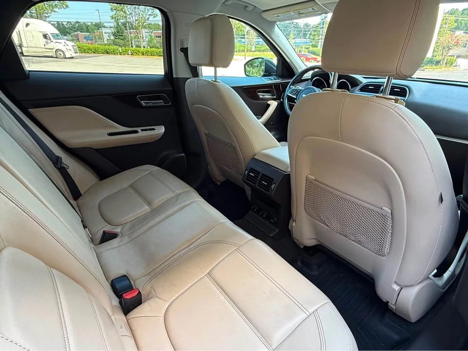 2018 Jaguar F-Pace - Image 19 of 20