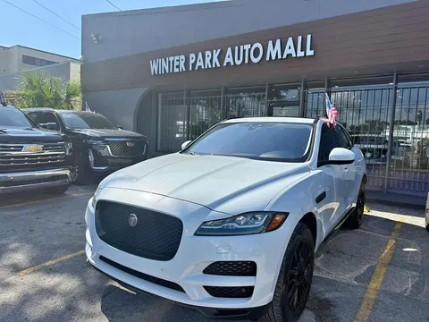 2018 Jaguar F-PACE 25t Prestige Sport Utility 4D