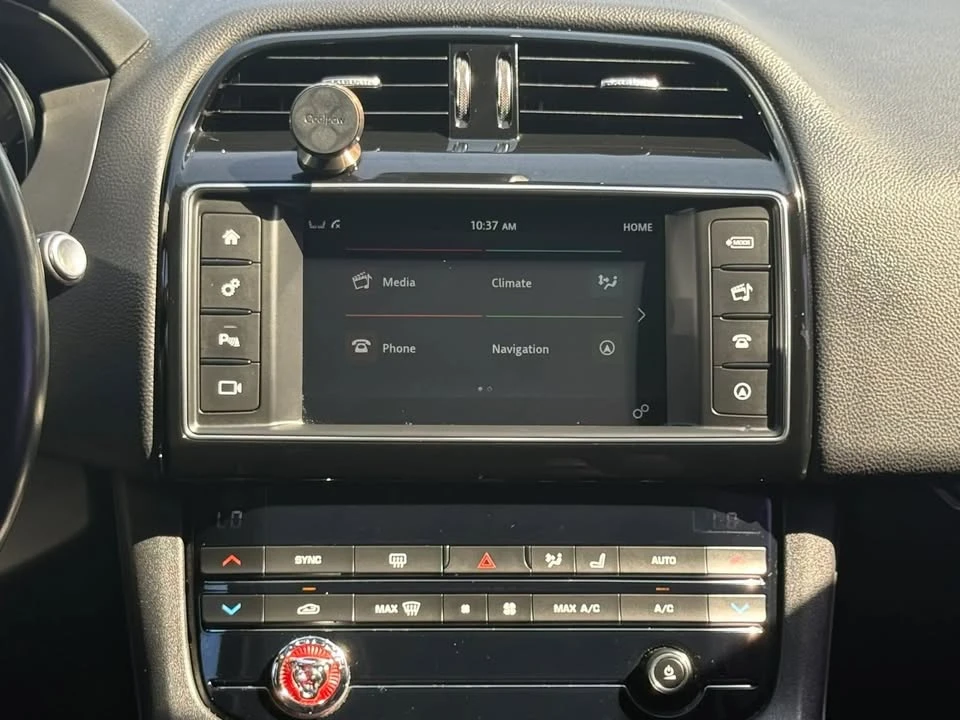 2018 Jaguar F-Pace - Image 9 of 20