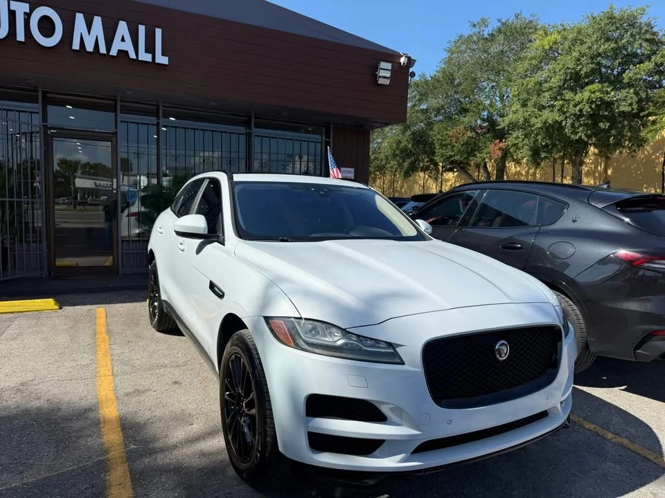 2018 Jaguar F-Pace - Image 3 of 20