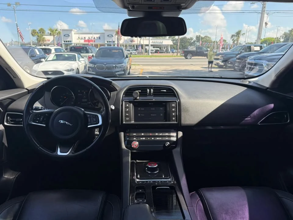2018 Jaguar F-Pace - Image 10 of 20