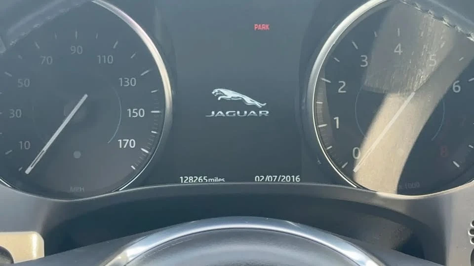 2018 Jaguar F-Pace - Image 8 of 20