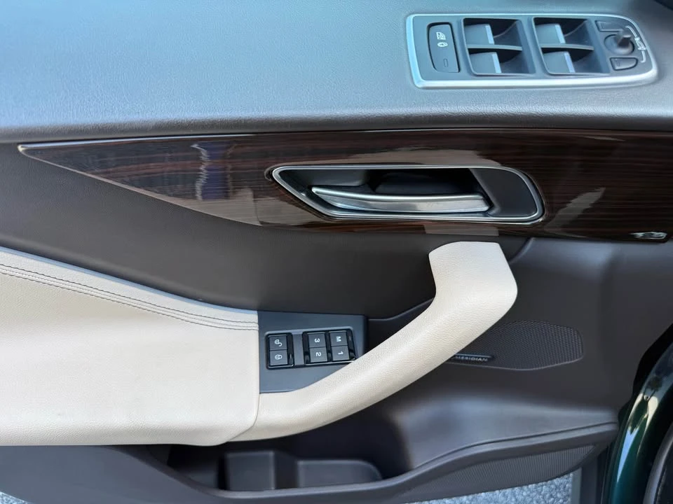 2018 Jaguar F-Pace - Image 8 of 20