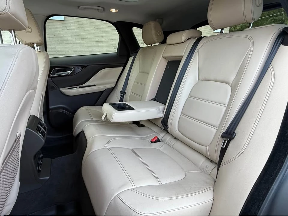2018 Jaguar F-Pace - Image 19 of 20