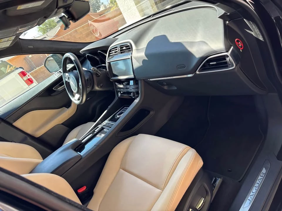 2018 Jaguar F-Pace - Image 9 of 15