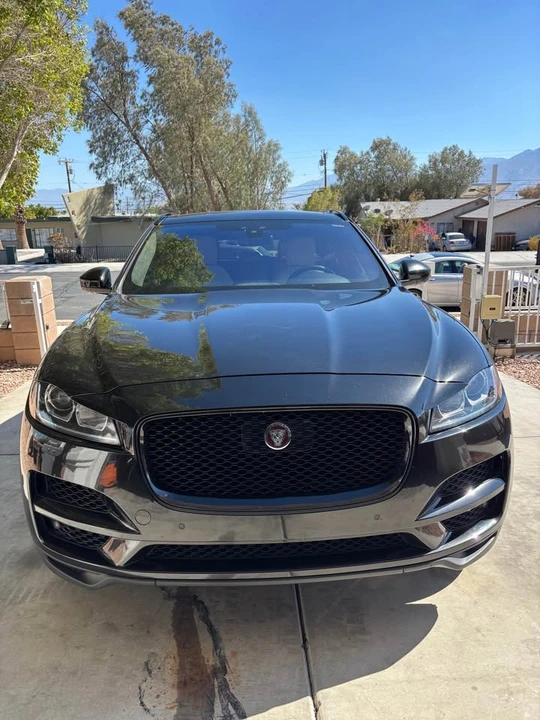 2018 Jaguar F-Pace - Image 2 of 15