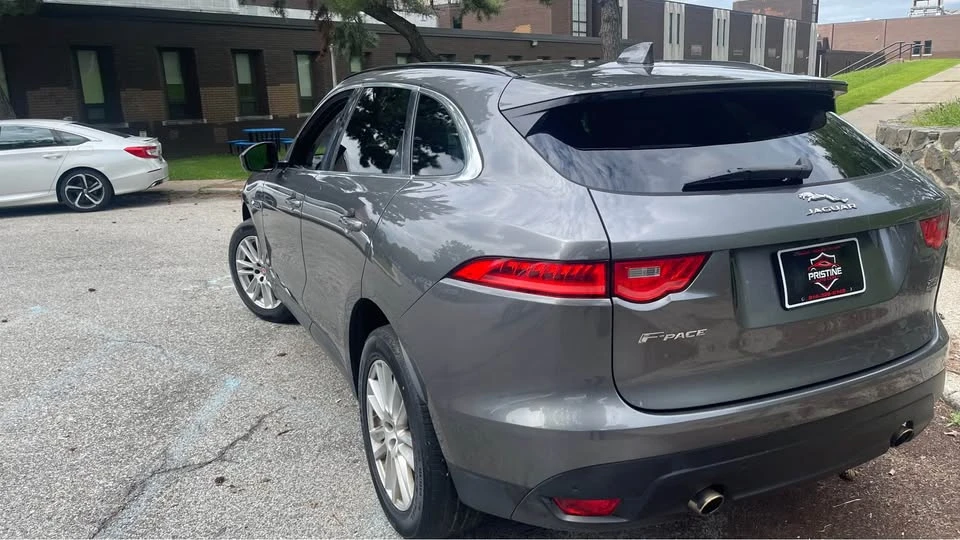 2018 Jaguar F-Pace - Image 8 of 20