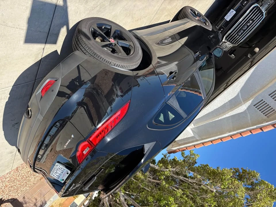 2018 Jaguar F-Pace - Image 5 of 15