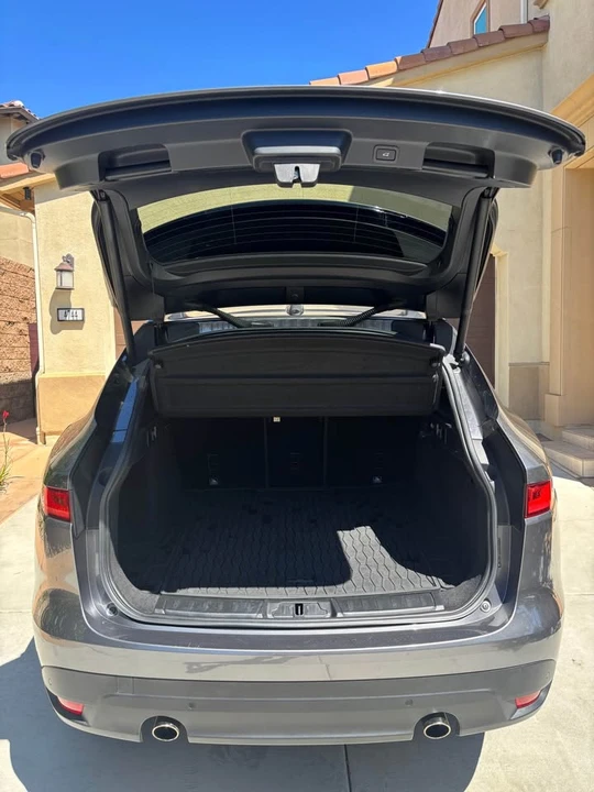 2018 Jaguar F-Pace - Image 16 of 20