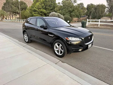 2018 Jaguar F-PACE 25t Prestige Sport Utility 4D