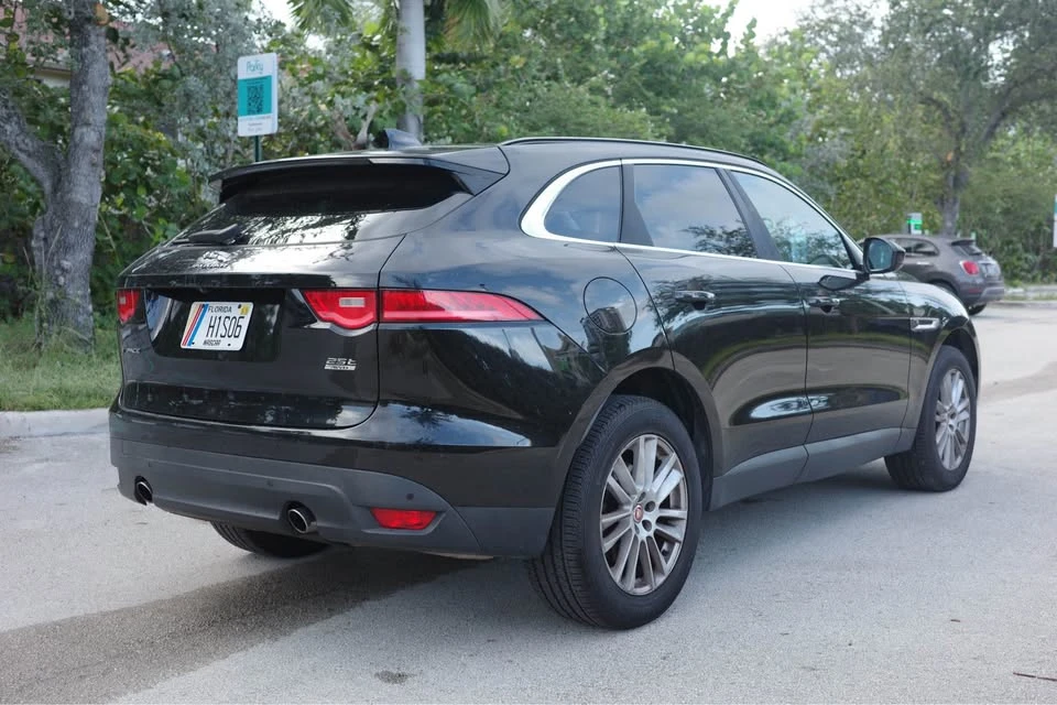 2018 Jaguar F-Pace - Image 6 of 15