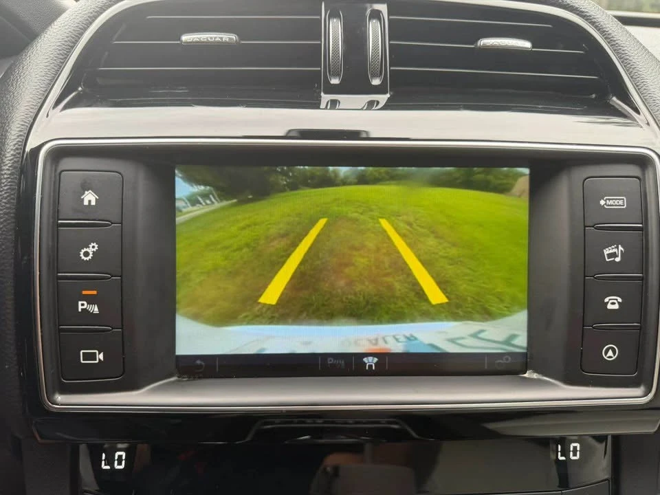 2018 Jaguar F-Pace - Image 13 of 15