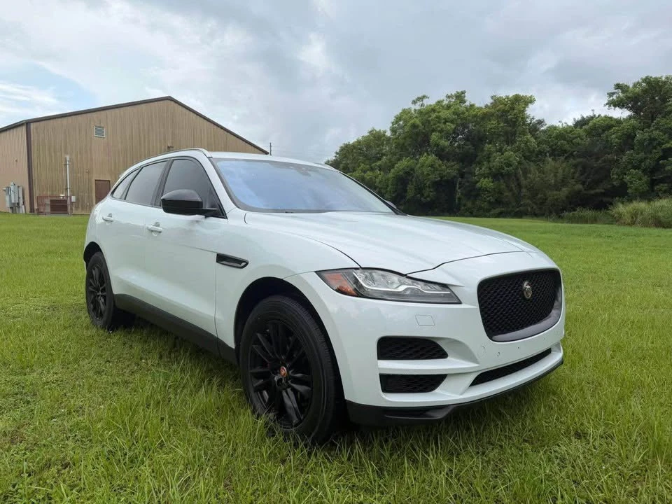 2018 Jaguar F-Pace - Image 2 of 15