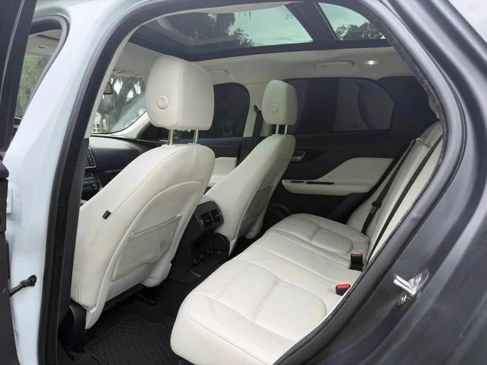 2018 Jaguar F-Pace - Image 8 of 15