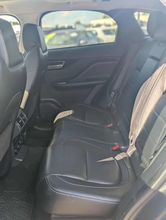 2018 Jaguar F-Pace - Image 19 of 20