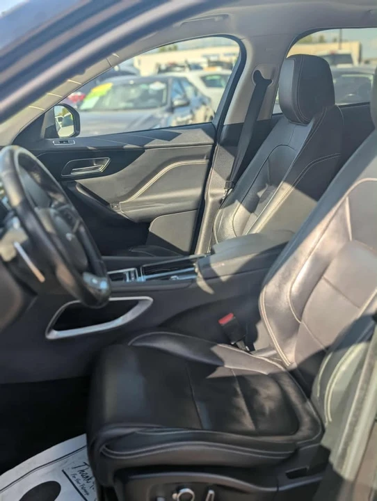 2018 Jaguar F-Pace - Image 7 of 20