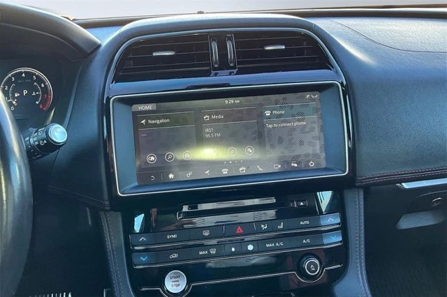 2018 Jaguar F-Pace - Image 6 of 14