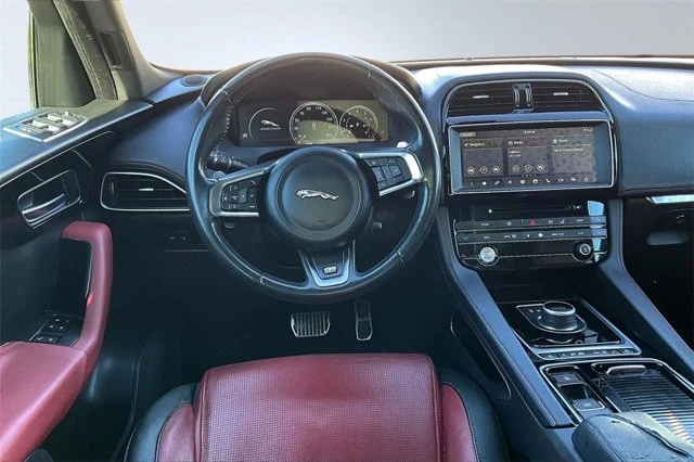 2018 Jaguar F-Pace - Image 5 of 14